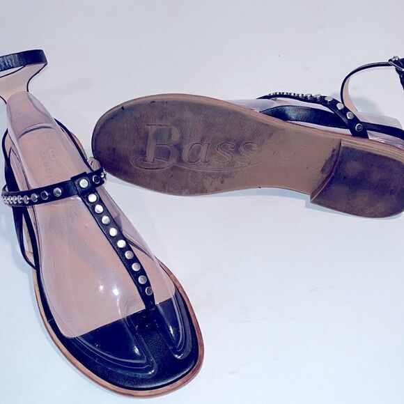 GH Bass black leather thong  ankle strap sandals with metal grommets - Picture 5 of 5